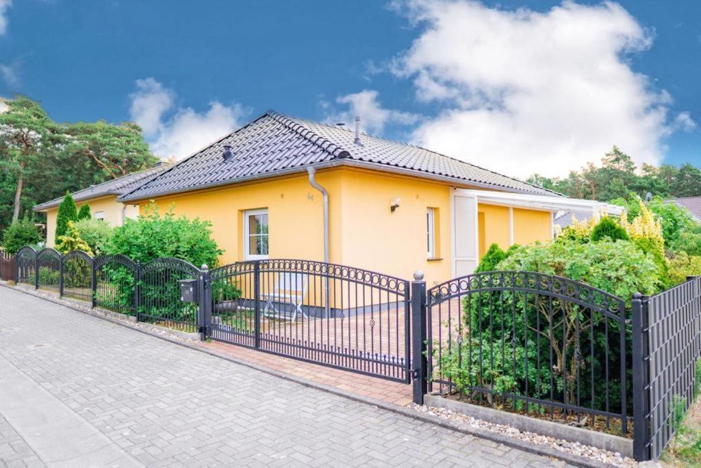 Haeuschen Am Waldrand Villa Teupitz Dış mekan fotoğraf